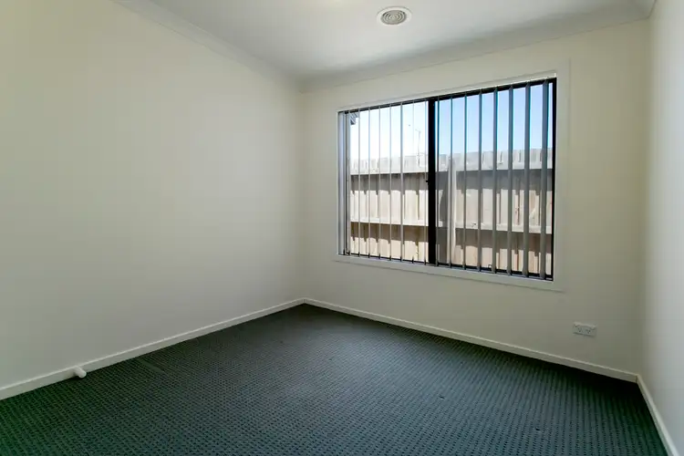 Fifth view of Homely unit listing, 3/30 Warrenwood Place, Langwarrin VIC 3910