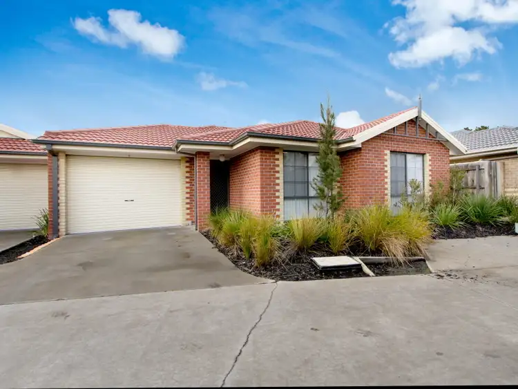 Main view of Homely unit listing, 4/9 Warren Wood Place, Langwarrin VIC 3910