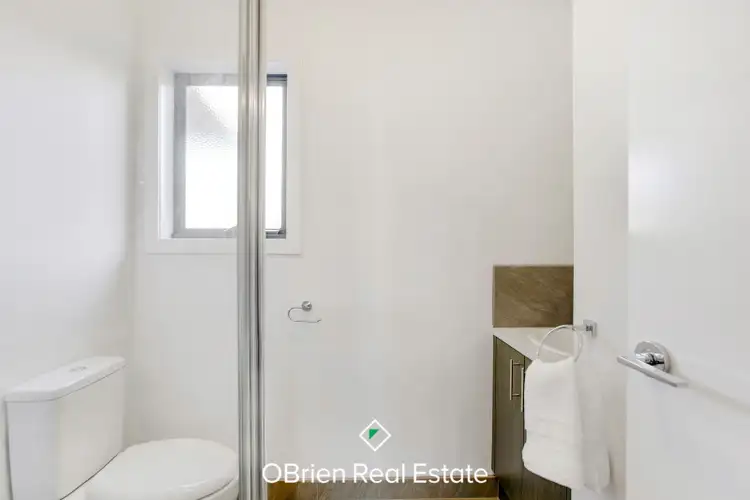 Fifth view of Homely unit listing, 2/195 Beach Street, Frankston VIC 3199