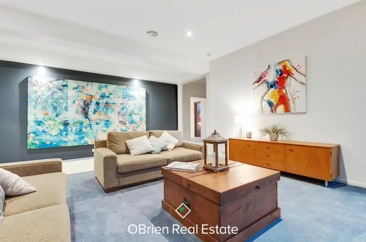 Second view of Homely house listing, 4 Heatherwood Grove, Langwarrin VIC 3910