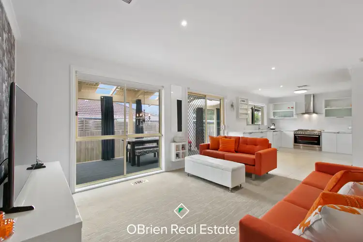 Fifth view of Homely house listing, 4 Jennifer Court, Langwarrin VIC 3910