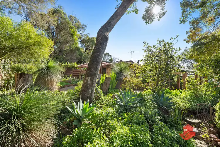 6 Blackwood Drive, Mount Nasura WA 6112