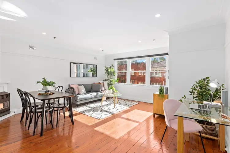 Main view of Homely apartment listing, 30/7 Greenknowe Avenue, Elizabeth Bay NSW 2011