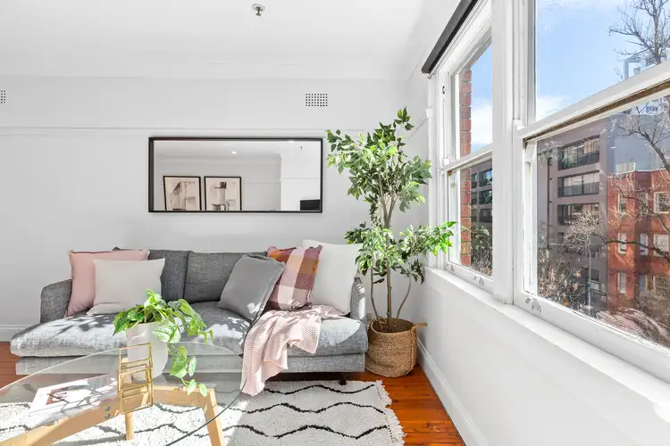 Third view of Homely apartment listing, 30/7 Greenknowe Avenue, Elizabeth Bay NSW 2011