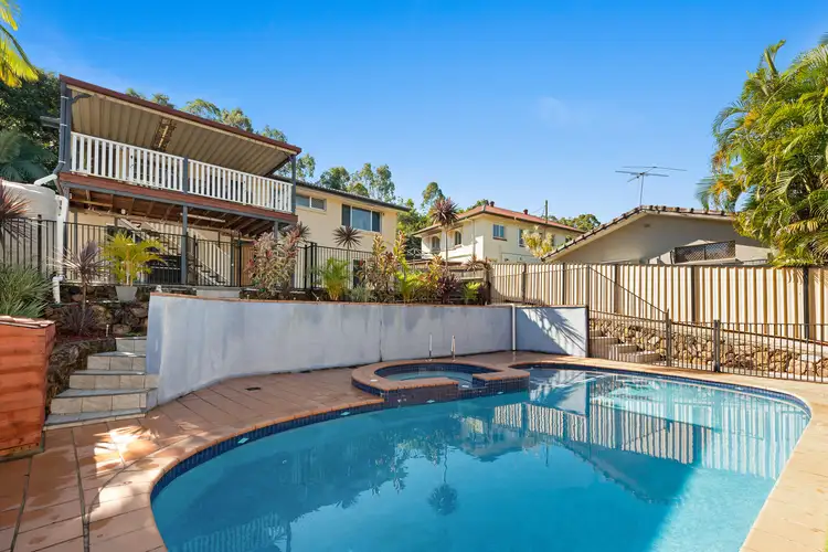 197 Fremont Street, Seventeen Mile Rocks QLD 4073