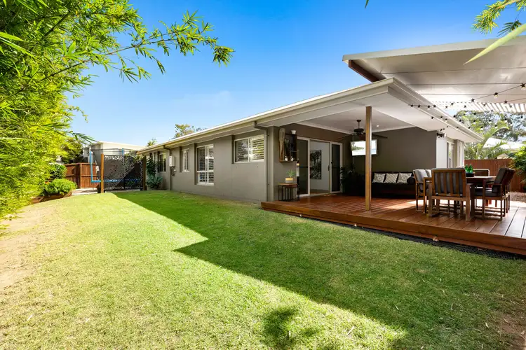 12 Pamphlett Street, Oxley QLD 4075