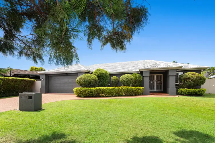 7 Thomas Macleod Avenue, Sinnamon Park QLD 4073