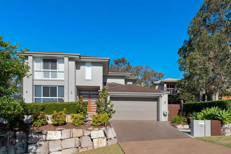 4 Pandorea Close, Seventeen Mile Rocks QLD 4073