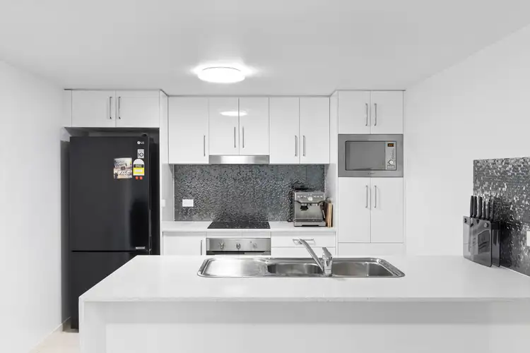 Main view of Homely unit listing, 8/17 Norman Street, Wooloowin QLD 4030