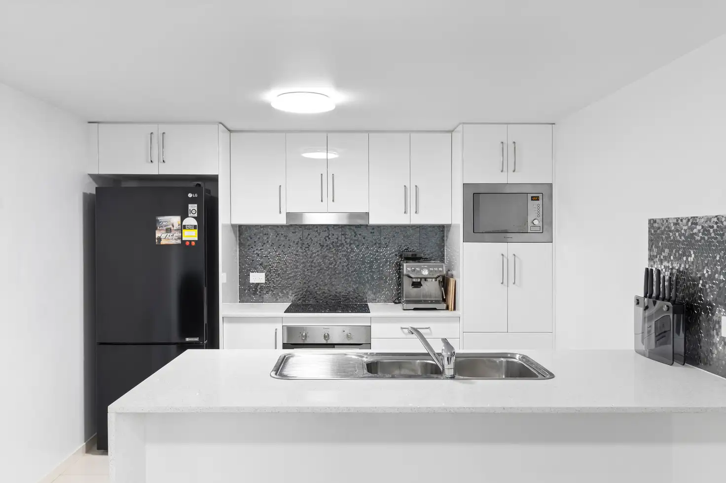 Main view of Homely unit listing, 8/17 Norman Street, Wooloowin QLD 4030