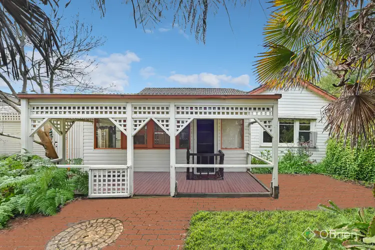 7 Rosslyn Avenue, Seaford VIC 3198