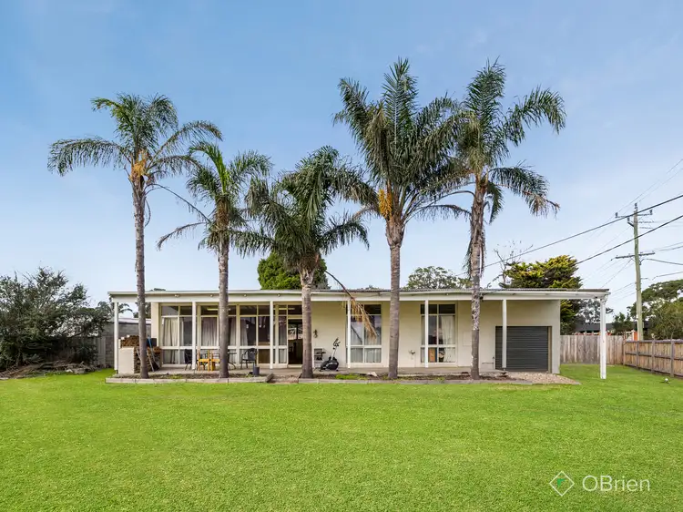 21 Silvertop Crescent, Frankston North VIC 3200