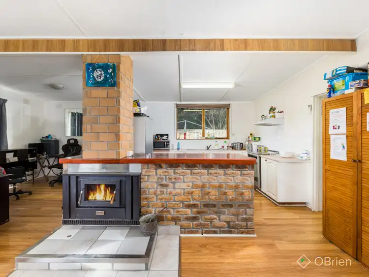 Fifth view of Homely house listing, 21 Silvertop Crescent, Frankston North VIC 3200