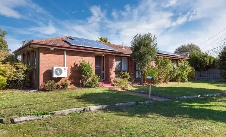 6 Dorchester Crescent, Carrum Downs VIC 3201