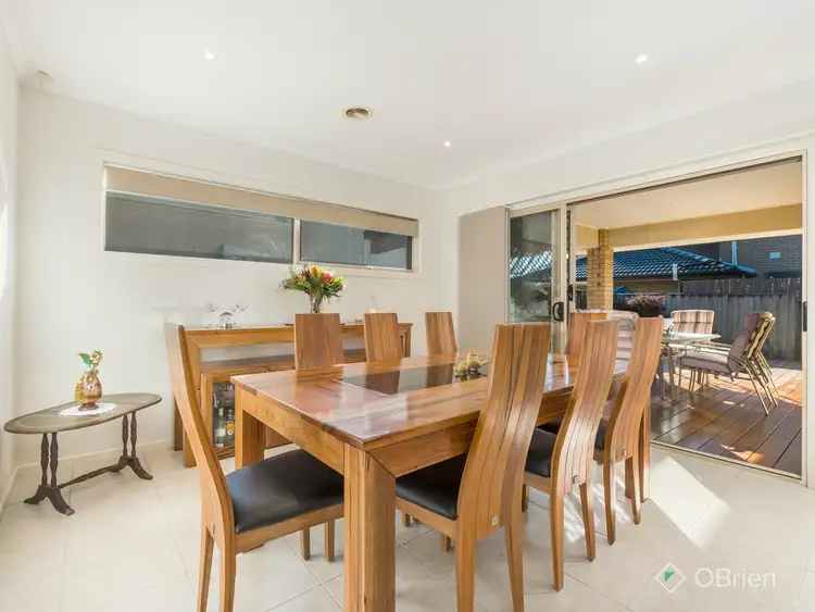 Fifth view of Homely house listing, 2 MacArthur Close, Sandhurst VIC 3977