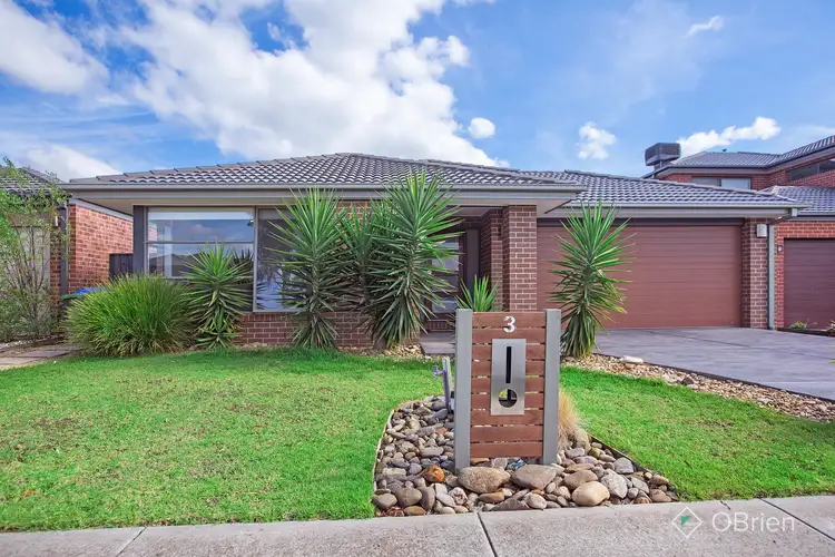 3 Hill Farm Drive, Clyde VIC 3978