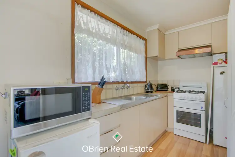 Fifth view of Homely house listing, 7 Parkleigh Court, Langwarrin VIC 3910