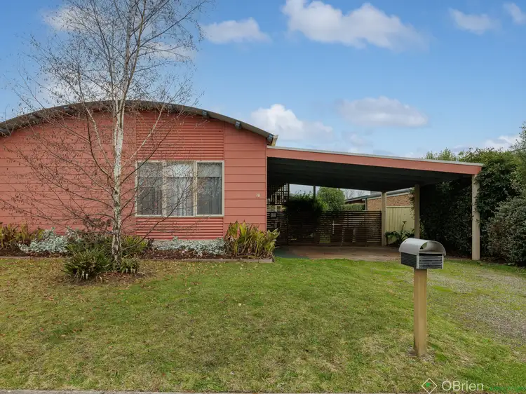 18 Norman Drive, Cowes VIC 3922