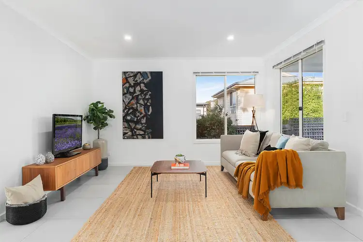2/186 Grimshaw Street, Greensborough VIC 3088