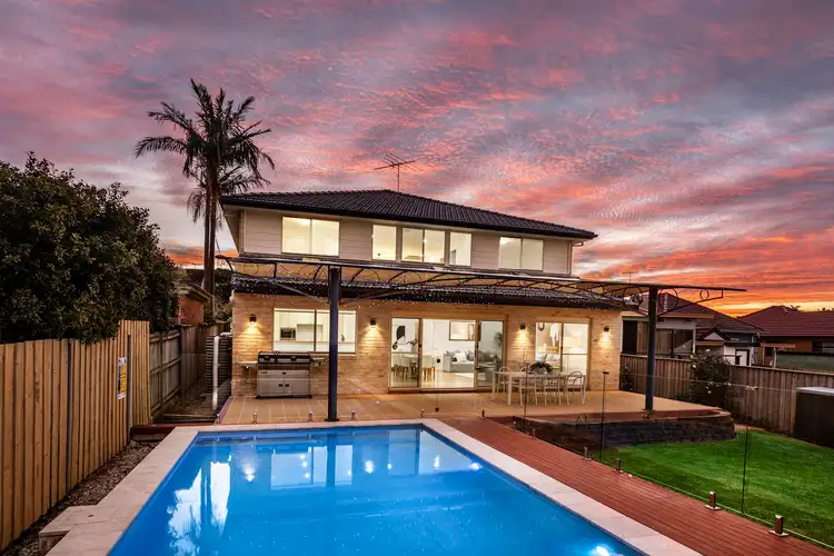 1 Nimbey Avenue, Narraweena NSW 2099