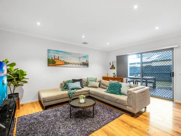 Fourth view of Homely house listing, 3 Omeara Crescent, Cranbourne East VIC 3977