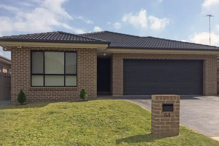 64 Hampshire Boulevard, Spring Farm NSW 2570