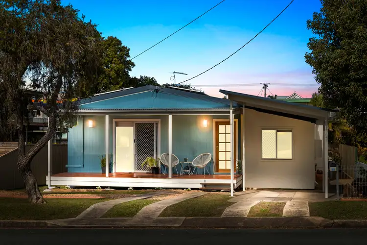 17 Robertson Avenue, Margate QLD 4019