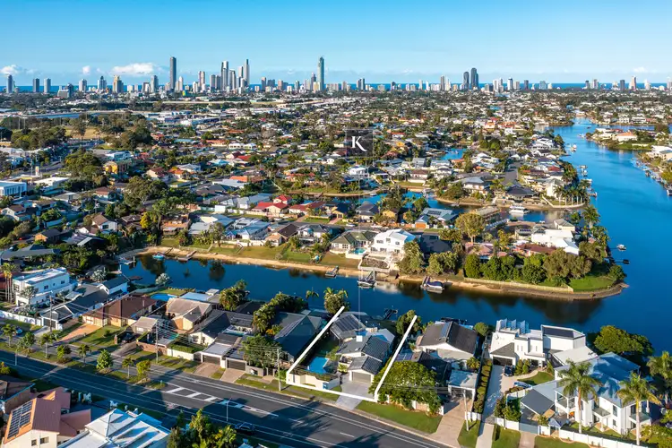 392 Benowa Road, Benowa Waters QLD 4217