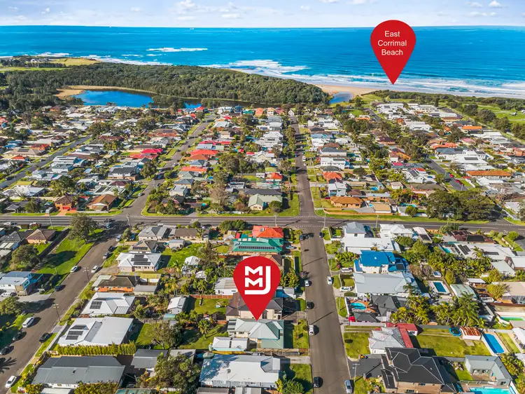 Main view of Homely house listing, 52 Aldridge Avenue, East Corrimal NSW 2518