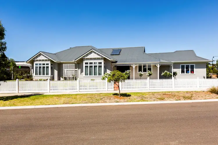 1 Wedderburn Avenue, Eynesbury VIC 3338