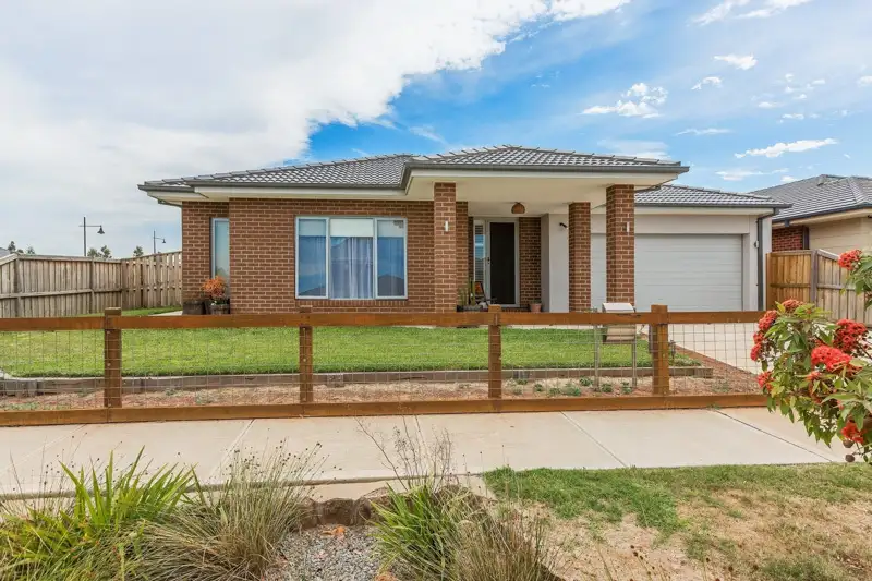 Main view of Homely house listing, 17 Eaglehawk Boulevard, Eynesbury VIC 3338