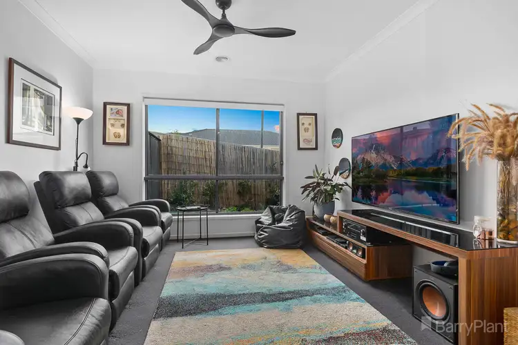 Sixth view of Homely house listing, 33 Meadowlea Crescent, Pakenham VIC 3810