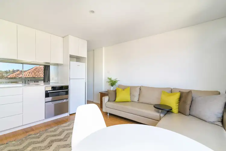 Third view of Homely apartment listing, 4E/85-91 Elizabeth Bay Road, Elizabeth Bay NSW 2011
