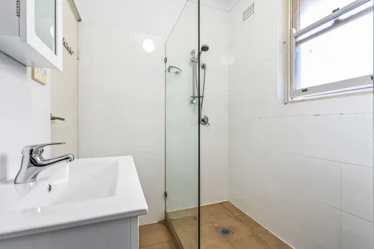 Fifth view of Homely unit listing, 4/77 Northumberland Road, Auburn NSW 2144