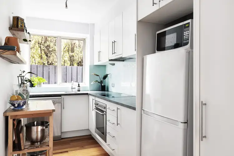 Fifth view of Homely apartment listing, 8/19 Park Street, Hawthorn VIC 3122