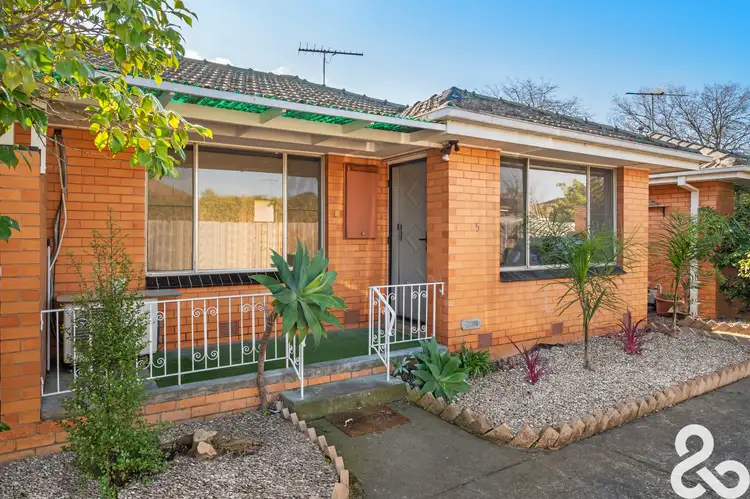 Main view of Homely unit listing, 5/62 Pine Street, Reservoir VIC 3073