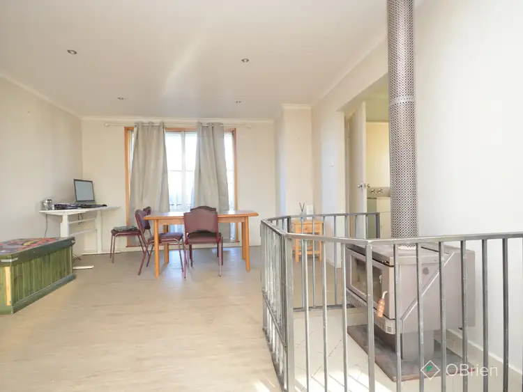 Fifth view of Homely house listing, 11 Vivian Court, East Bairnsdale VIC 3875