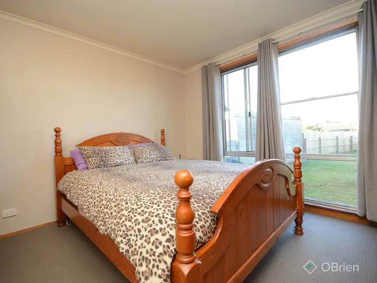 Sixth view of Homely house listing, 11 Vivian Court, East Bairnsdale VIC 3875