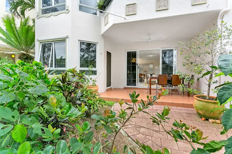 2/23 Digger Street, Cairns North QLD 4870