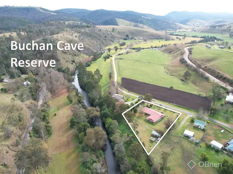 9 Saleyard Road, Buchan VIC 3885