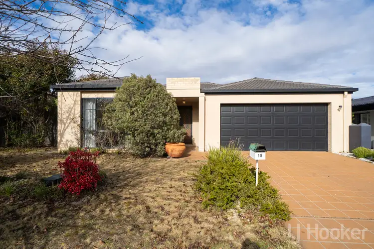 18 Tooroonga Crescent, Jerrabomberra NSW 2619