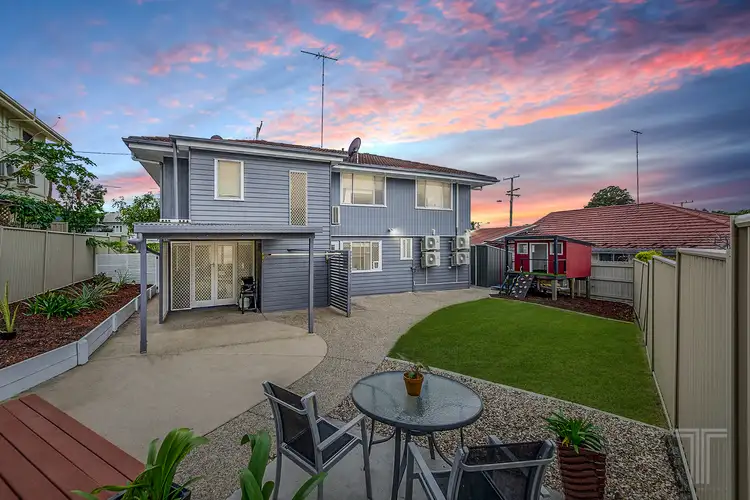 1041 Logan Road, Holland Park West QLD 4121