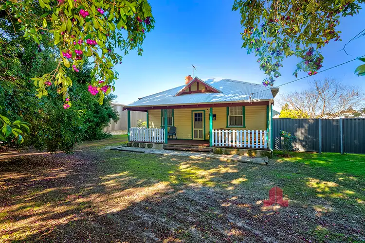 31 Russell Road, Burekup WA 6227