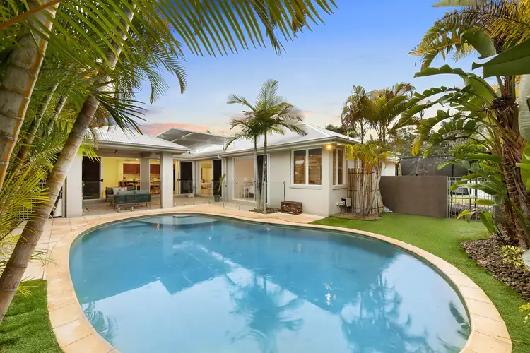 25 The Avenue, Peregian Springs QLD 4573