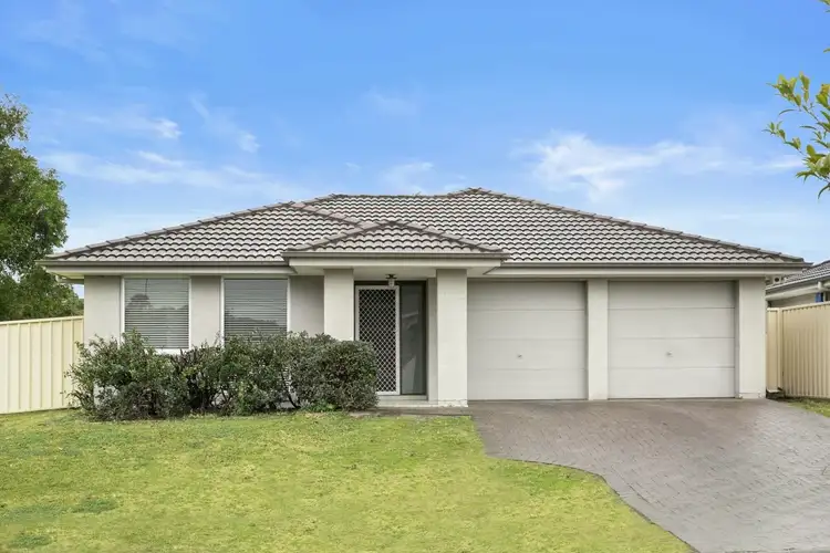 32 Lakeaire Circuit, Cameron Park NSW 2285