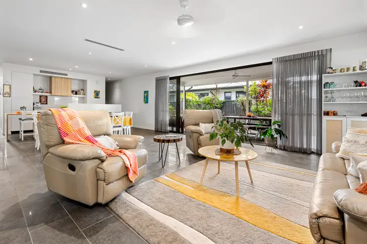 11 Smoke Bush Drive, Noosa Heads QLD 4567