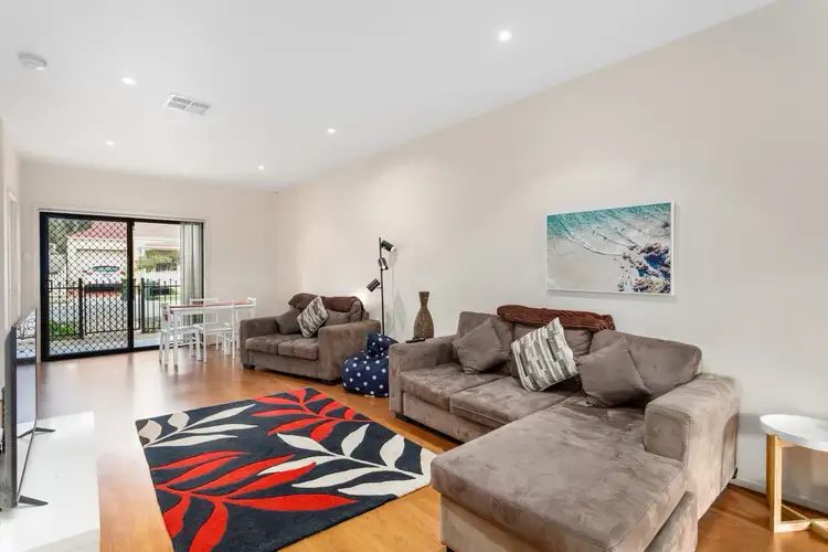 6/8-11 Silverbirch Place