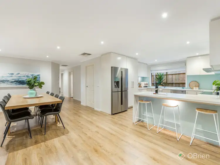 2 Gemma Court, Carrum Downs VIC 3201