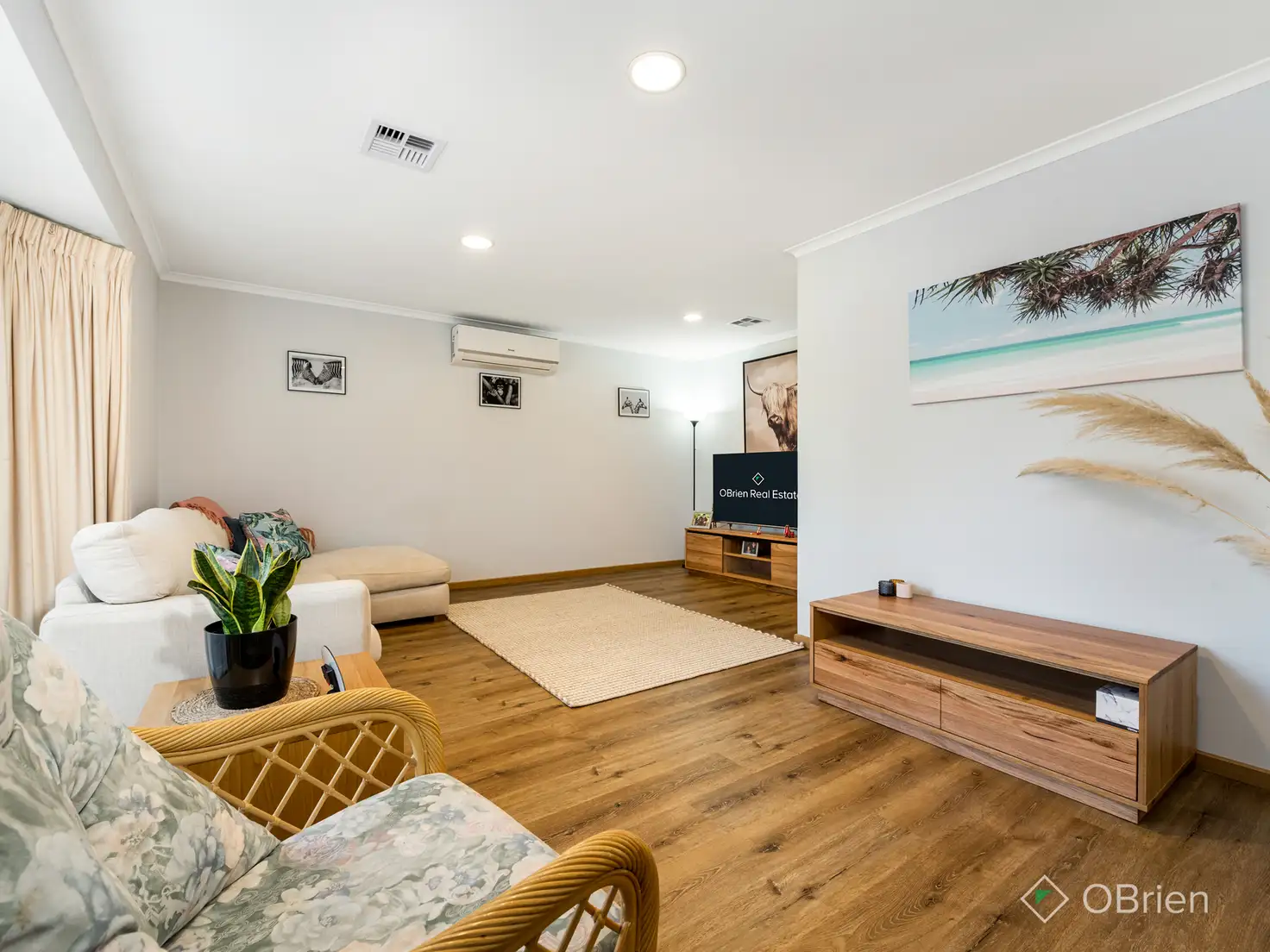 Main view of Homely house listing, 13 Mowbray Court, Carrum Downs VIC 3201