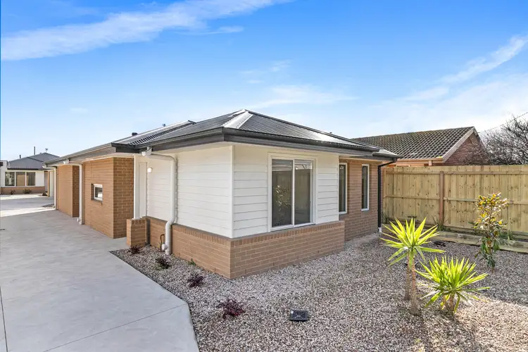 Main view of Homely unit listing, 4/90 Breakwater Road, Breakwater VIC 3219